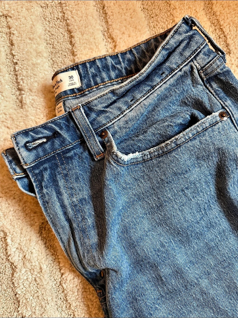 Abercrombie & Fitch Curve Love High Rise Vintage Straight Jean Blue Waist 30